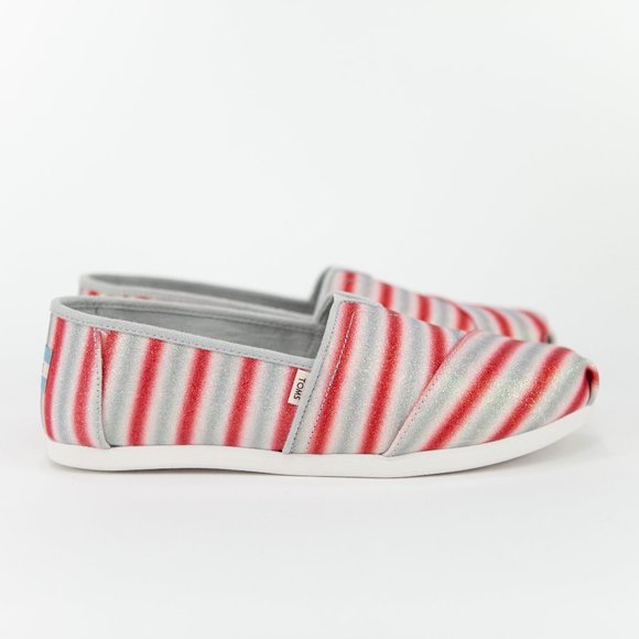 Toms Shoes - Toms Classic 10014932 Women’s Red/White Candy Cane Slip on Loafer Flats – Size 8